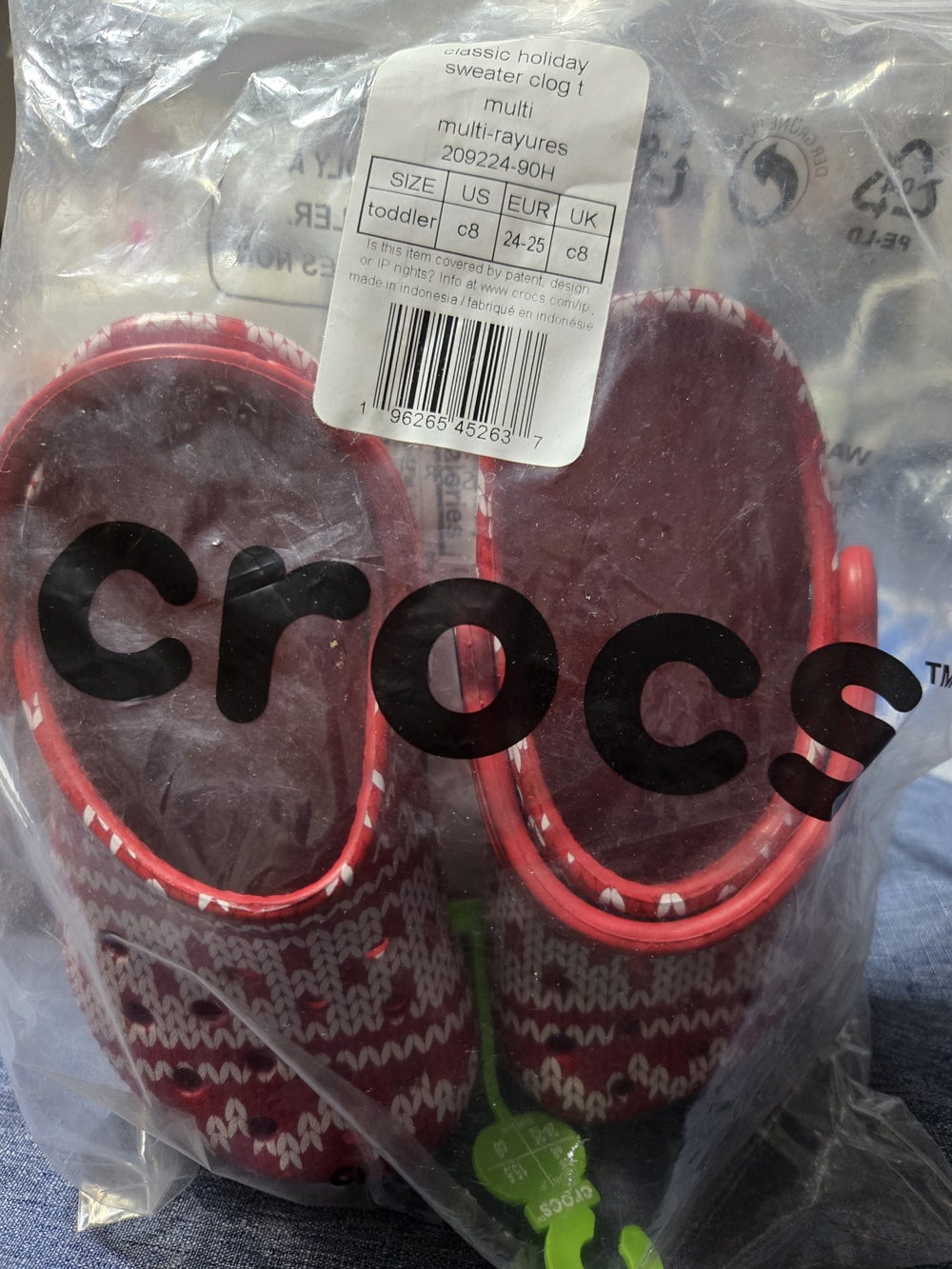 Kids Red Knit-Pattern Clogs - Crocs - Picture 5 of 5